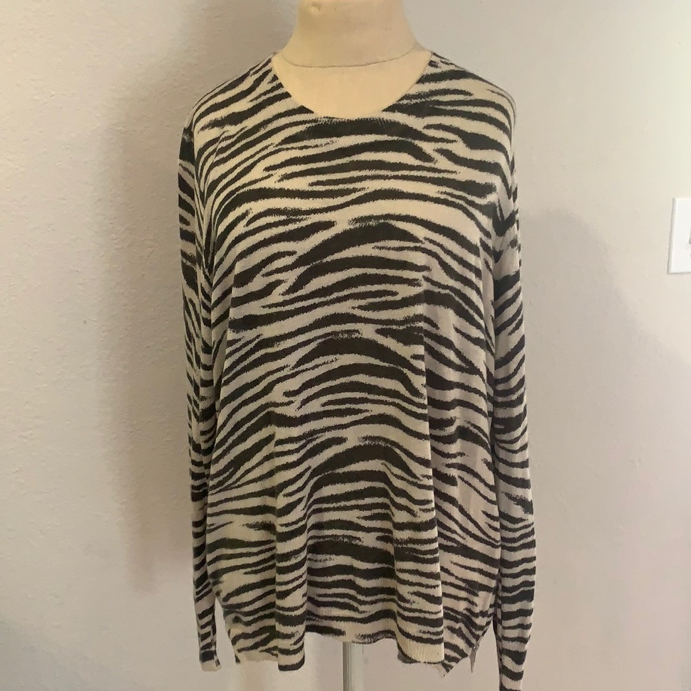 Vici animal print sweater